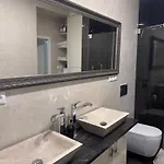 Luxury Center With Balcony Appartement